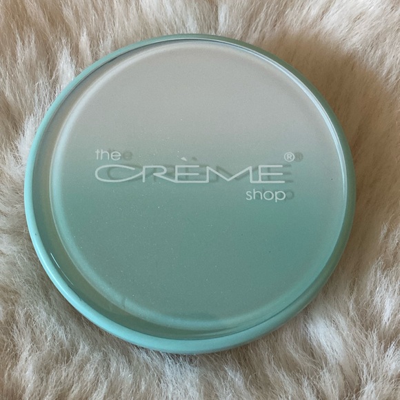 The crème shop clean Canvas cushion primer Green color correct redness - Picture 3 of 7